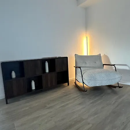 Teratop-living, Großzügige 3-zimmer Wohnung, Zentrale Lage, Arbeitsplatz, Geschäftsreisen, Kurze Und Lange Aufenthalte Apartment